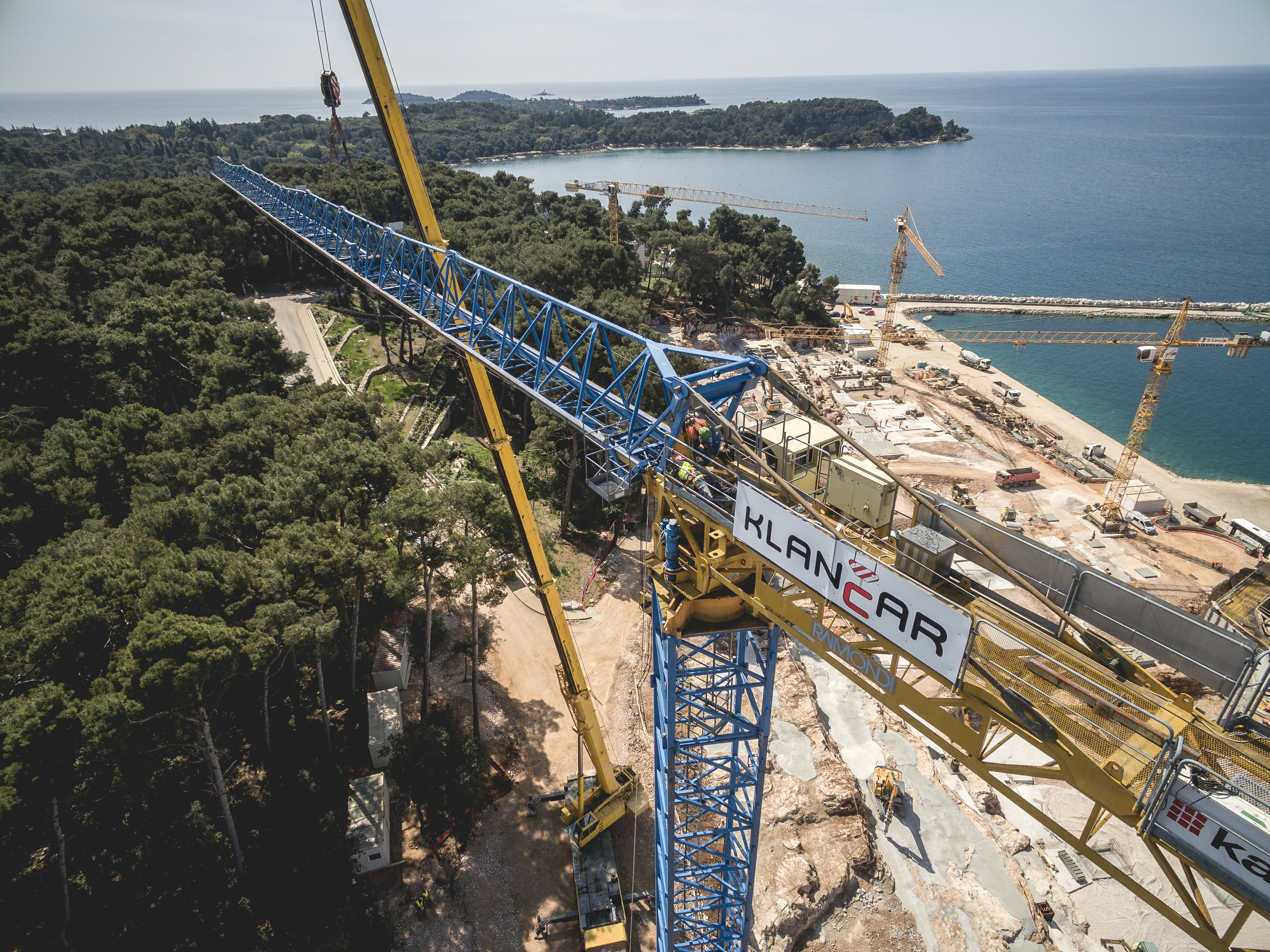 Breaking Into the Italian Market: A Construction Crane Company's Journey